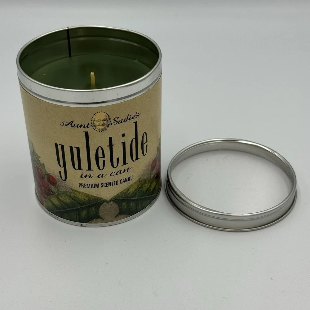 Aunt Sadie's Green Yuletide Candle In‎ A Can - New